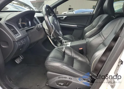 2016 Volvo Xc60 T6 R-Design из США, поврежденный, VIN YV449MRP2G2868348